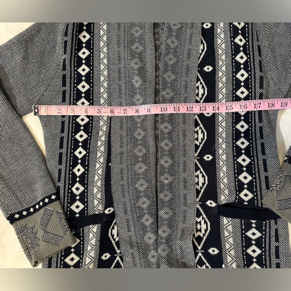 Everly Cardigan Aztec Style Print Navy Blue White - Womens Small - Picture 5 of 9
